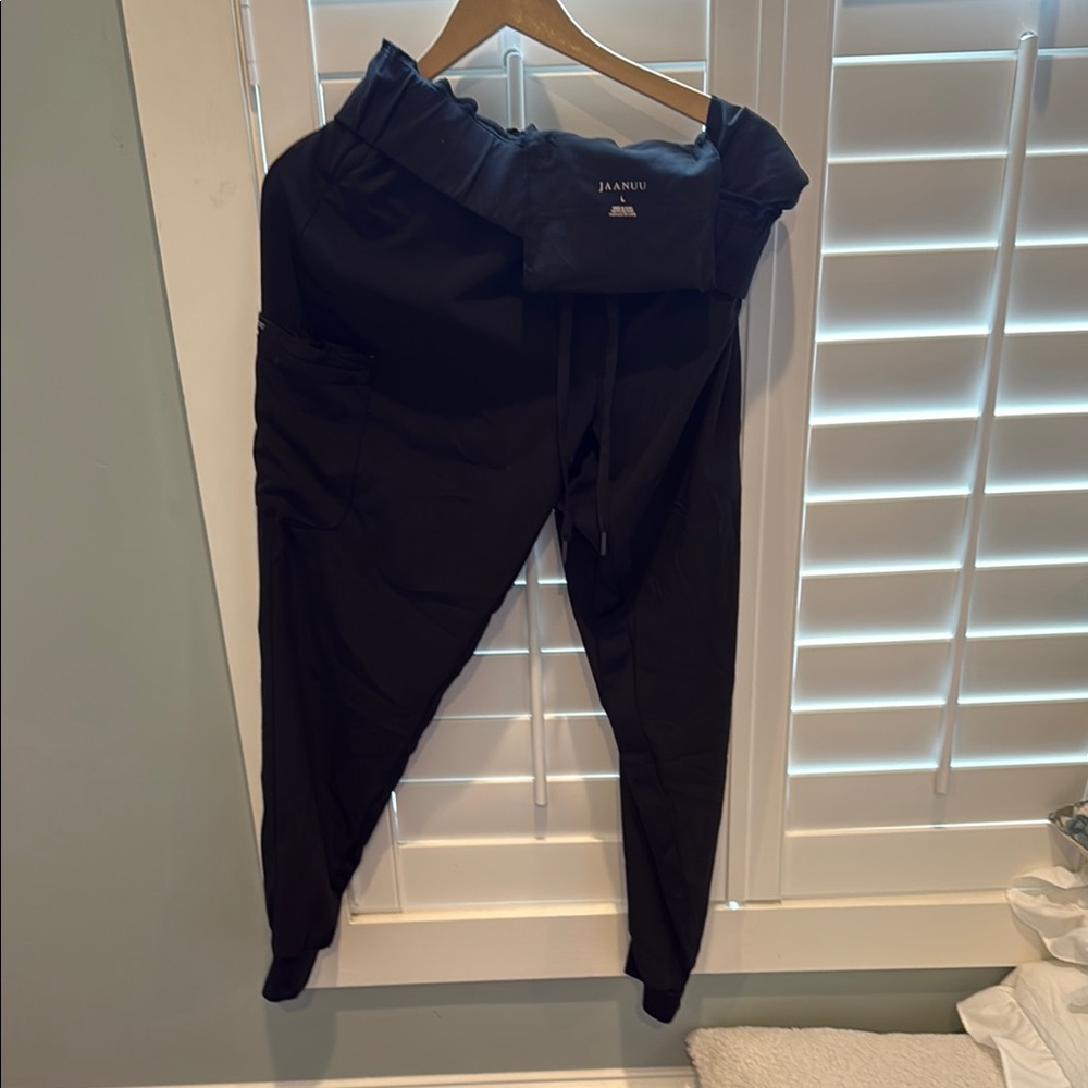 Jaanuu Charcoal Jogger Pants